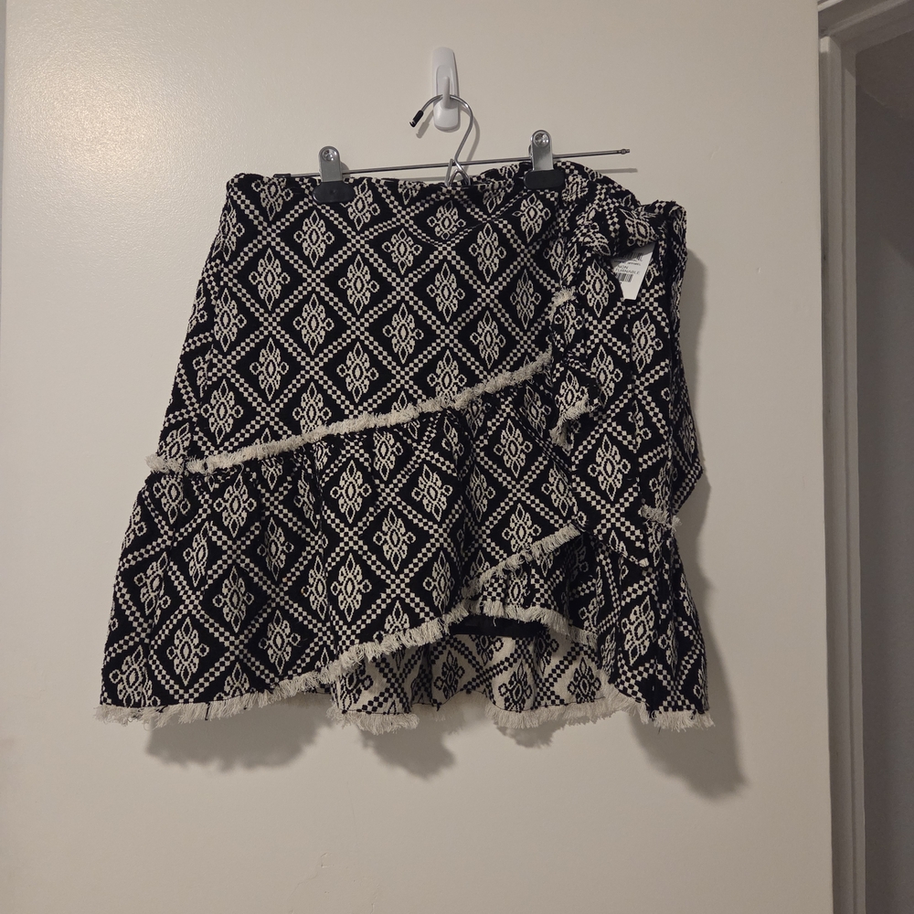 NWOT MOTHER Black and White Patterned Mini Skirt, Size Large